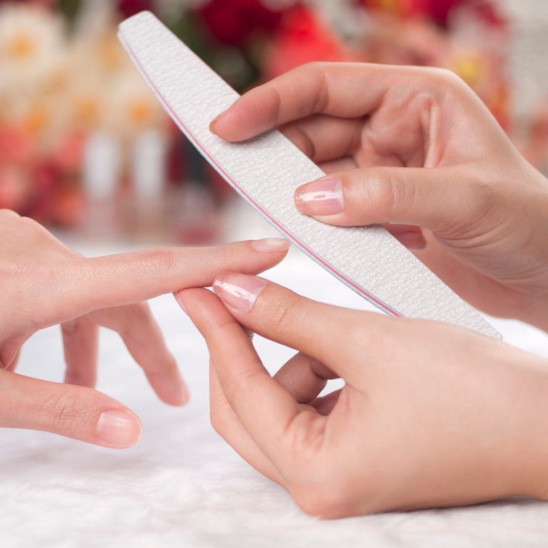 مانيكير عادي