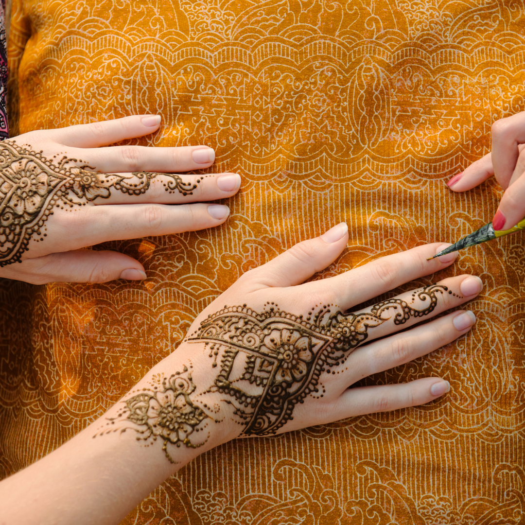 Hand Henna